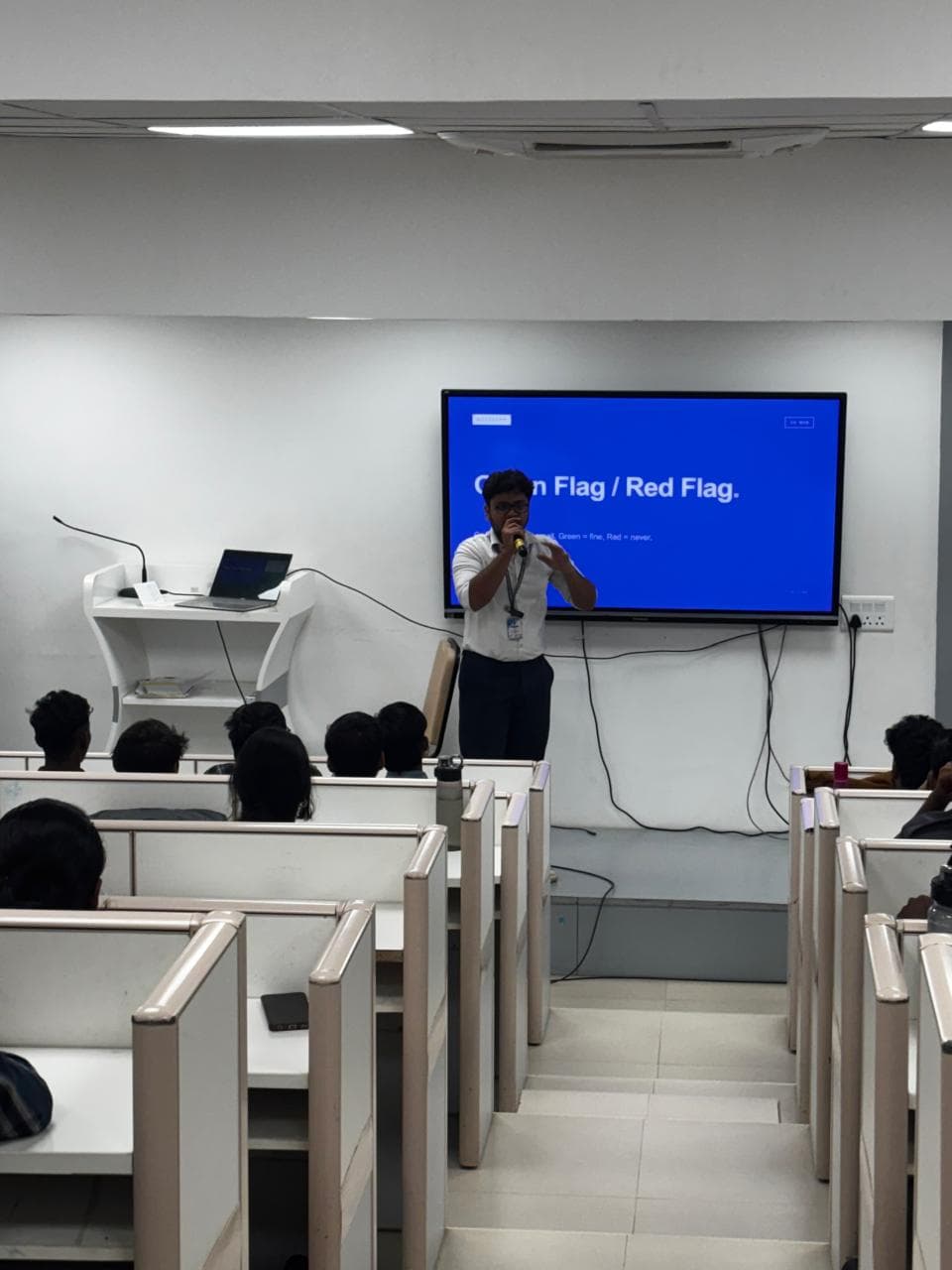 Students during a live activity at the Email 101 workshop